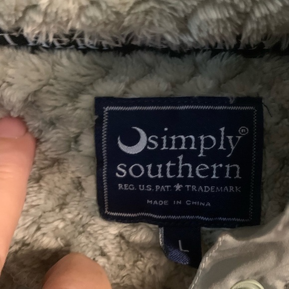 Simply Southern soft sherpa pullover gray size large - Picture 3 of 7